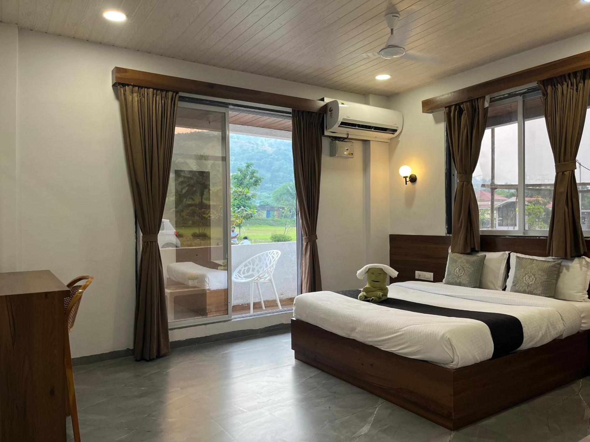 Hillrock Resort & Villas, Neral-Karjat Exterior foto